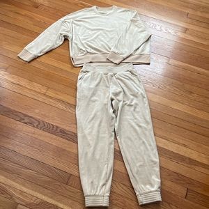 Abercrombie velour set